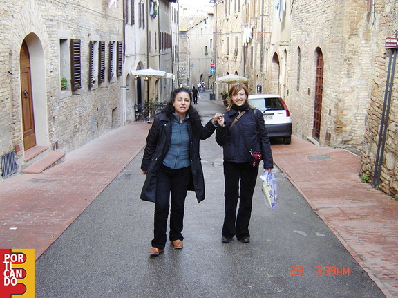 2005 pasqua San Gimignano Roberta e Veronica