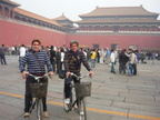 Lello Adinolfi e Tonino Fausto in bici a Pechino