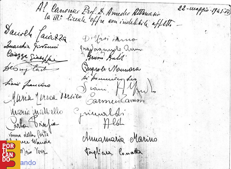 FOTO NUM -  007  -  1943 III Liceo di Daniele Caiazza M Persico Anna Gravagnuolo Vera Di maio con Don Amedeo Attanasio nomi