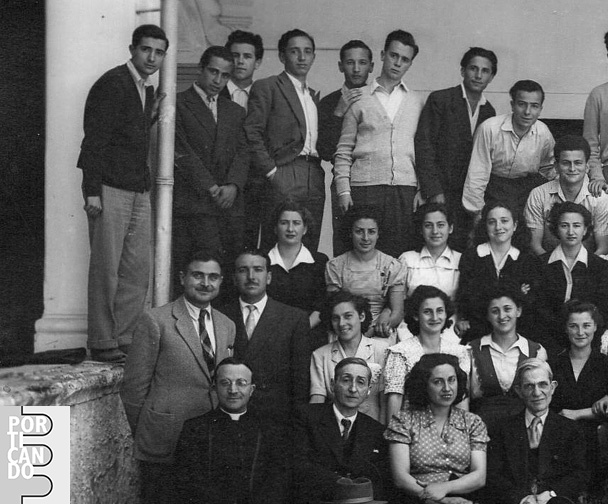 FOTO NUM -  014  - _1948_circa_Liceo_classico_di_Cava_sez._presso_Badia_di_Cava_particolare_2.jpg