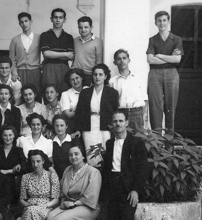 FOTO NUM -  013  -  1948 circa Liceo classico di Cava sez. presso Badia di Cava particolare 1