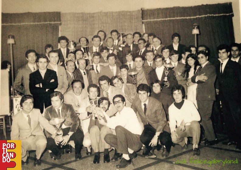 club universitario anni 70 foto di Felice Landi.jpg