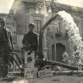 1958 Alfonso Passa con invenzione per la irrigazione (foto di Francesco Nicoli )
