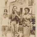 1950 Piazza Duomo Giuseppe e Anna M. Morgera con Anna D'Amato