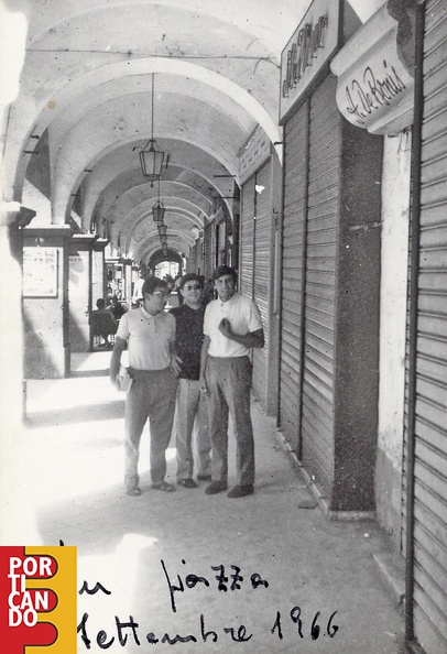 1966 Adriano Carrozza a destra