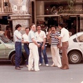 1975 circa Antonio Avallone e amici davanti alla bomboniera