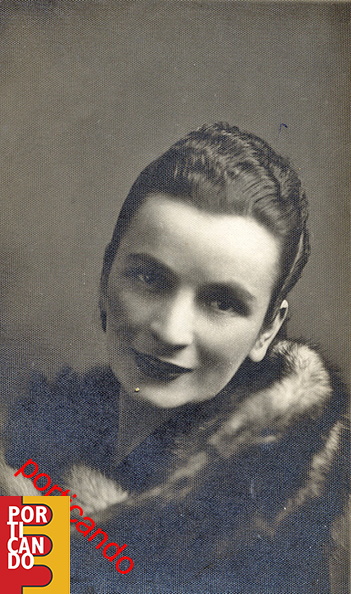 1945_circa_Maria_Grazia_Di_Florio_fiorista.jpg