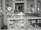 1961 interno pasticceria Avallone