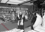 1983 Ugliano  Padre Fedele benedice nuovo negozio